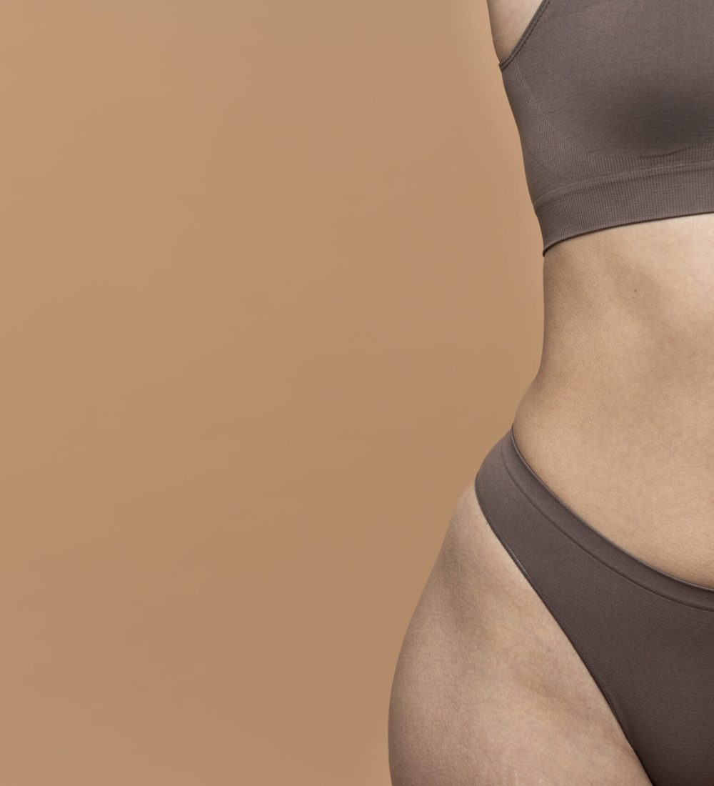 close-up-em-uma-mulher-adulta-em-lingerie